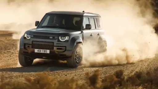 Land Rover Defender OCTA: قوة...