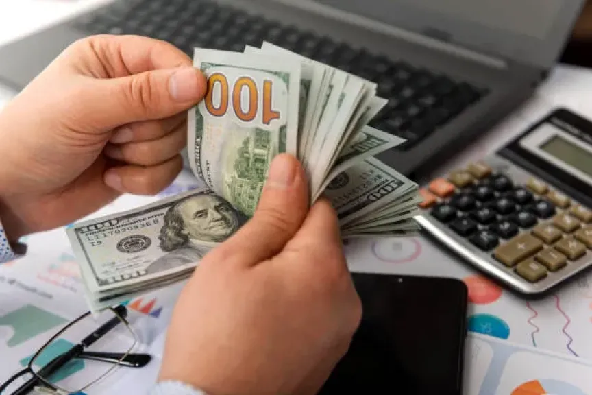 سعر الدولار اليوم